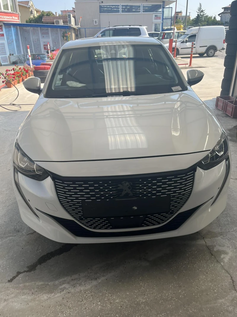 Peugeot 208, снимка 3 - Автомобили и джипове - 52539508