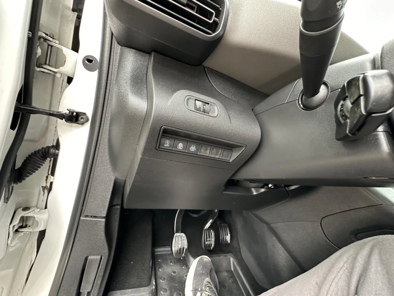 Peugeot Rifter 1.5HDI* TOP* 10.03.2019* 181900km, снимка 13 - Автомобили и джипове - 52511947