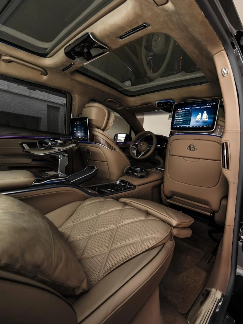 Mercedes-Benz EQS 680 SUV/MAYBACH/FIRST CLASS/BURM 4D/TV/PANO/, снимка 8 - Автомобили и джипове - 53008493