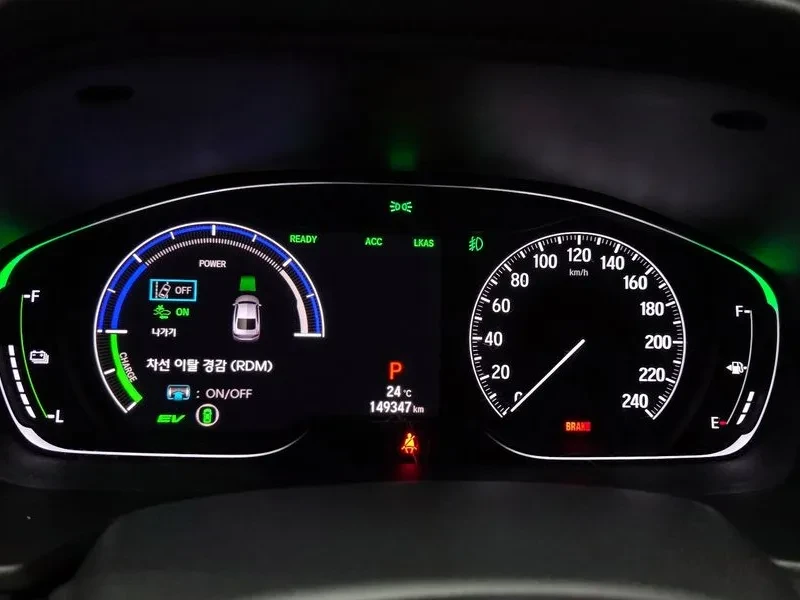 Honda Accord 2.0 Hybrid Touring, снимка 8 - Автомобили и джипове - 55814489