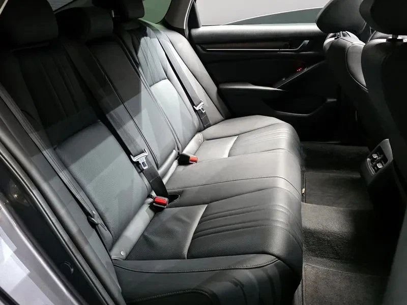 Honda Accord 2.0 Hybrid Touring, снимка 11 - Автомобили и джипове - 55814489