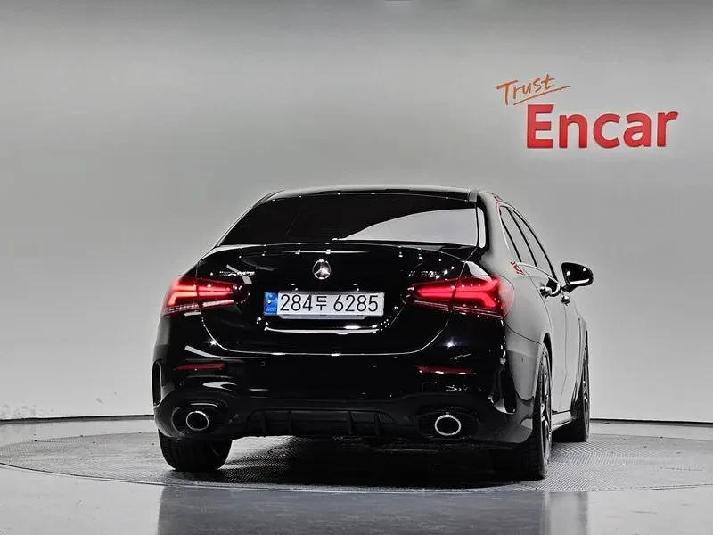 Mercedes-Benz A 35 4Matic , снимка 4 - Автомобили и джипове - 56736548
