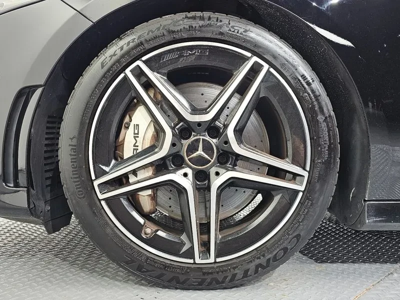 Mercedes-Benz A 35 4Matic , снимка 5 - Автомобили и джипове - 56736548