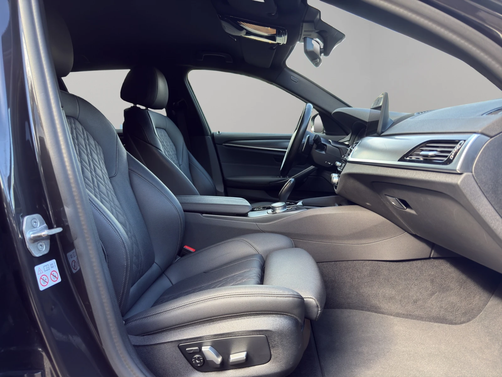 BMW 520 xDrive/ LCI M Package Facelift | Mobile.bg   14