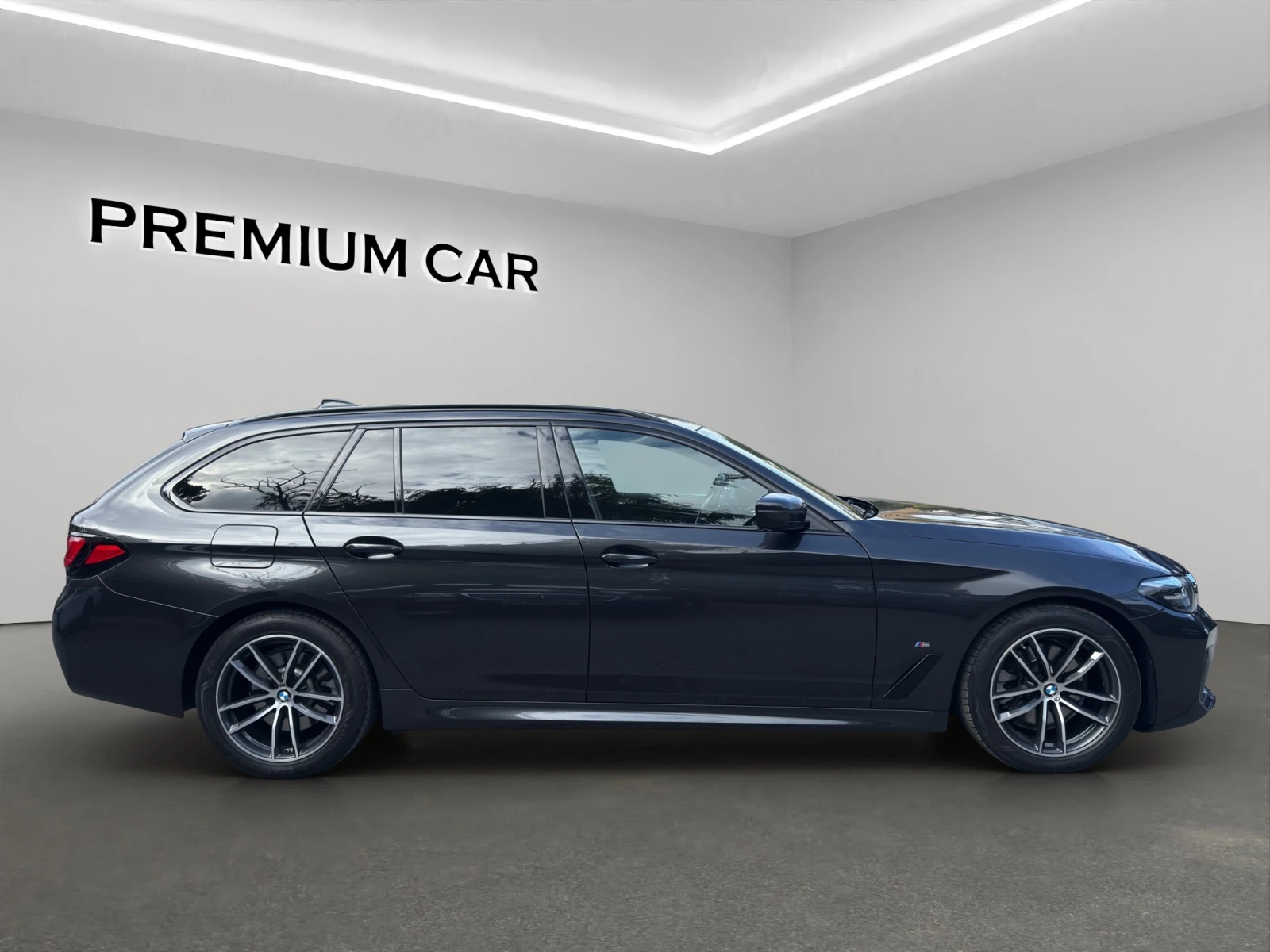 BMW 520 xDrive/ LCI M Package Facelift - изображение 8