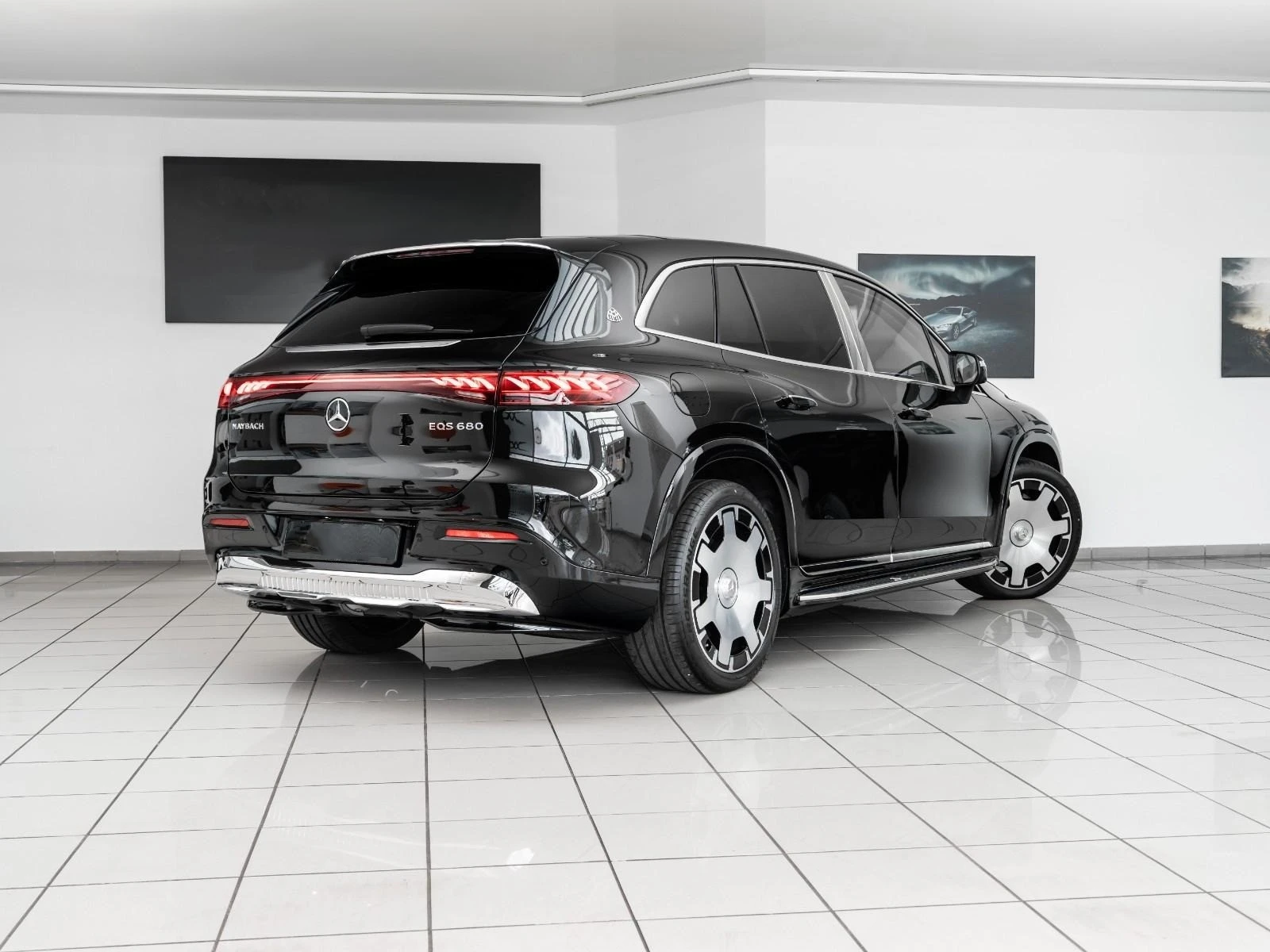 Mercedes-Benz EQS 680 SUV/MAYBACH/FIRST CLASS/BURM 4D/TV/PANO/ - изображение 3