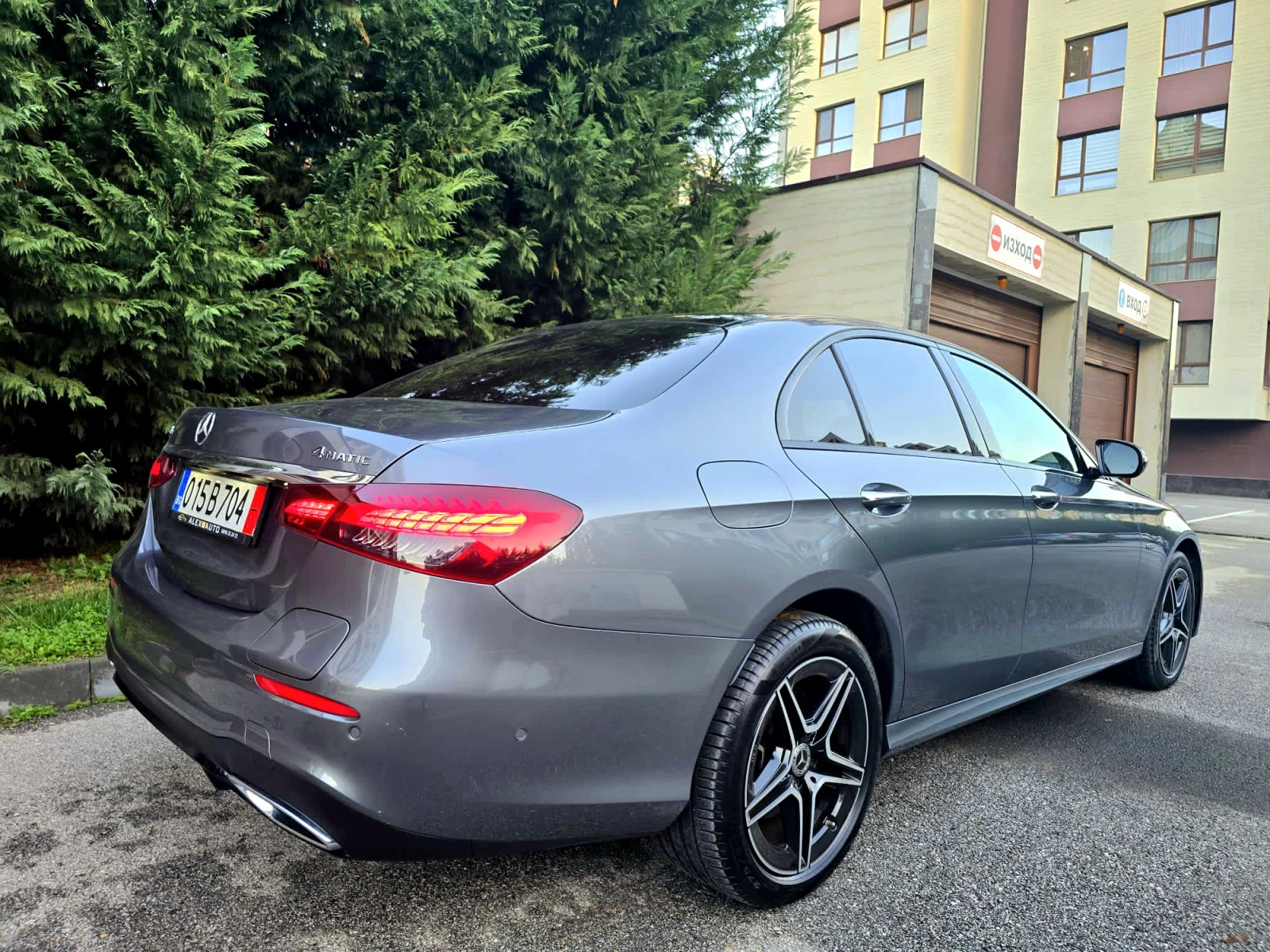 Mercedes-Benz E 300 300E* AMG* 4MATIC* BURMAS* 9G* MULTIBEAM* PANORAMA | Mobile.bg � ����������� 5