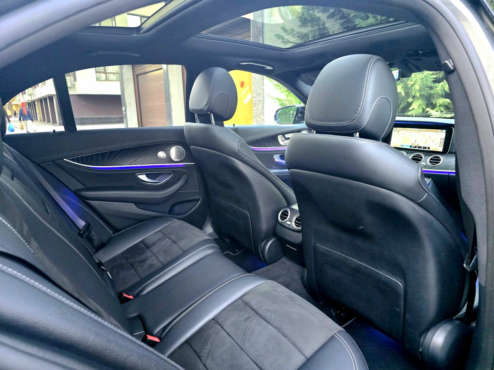 Mercedes-Benz E 300 300E* AMG* 4MATIC* BURMAS* 9G* MULTIBEAM* PANORAMA | Mobile.bg � ����������� 12