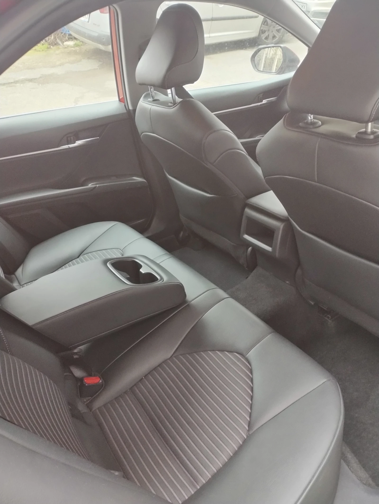 Toyota Camry 2.5, снимка 12 - Автомобили и джипове - 53864998