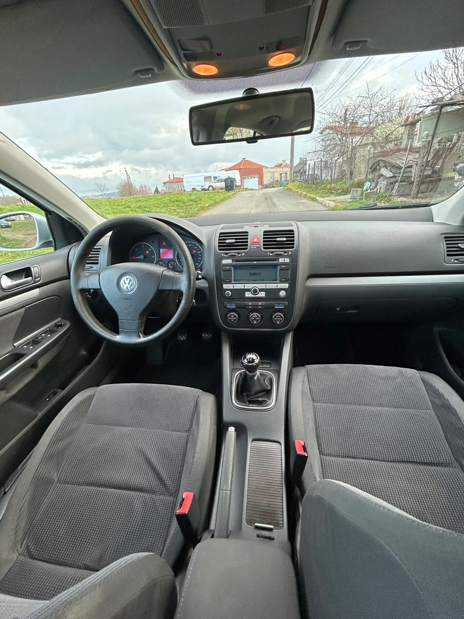 VW Jetta 1.9tdi 105, снимка 4 - Автомобили и джипове - 54015310