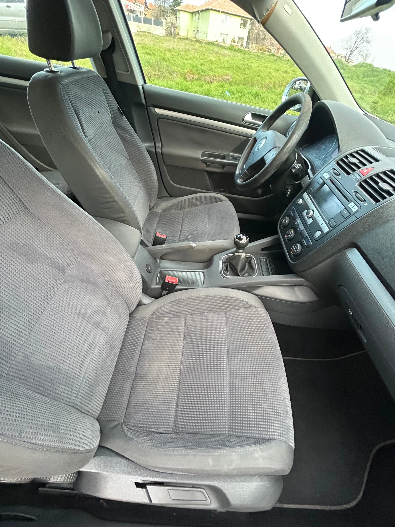 VW Jetta 1.9tdi 105, снимка 5 - Автомобили и джипове - 54015310