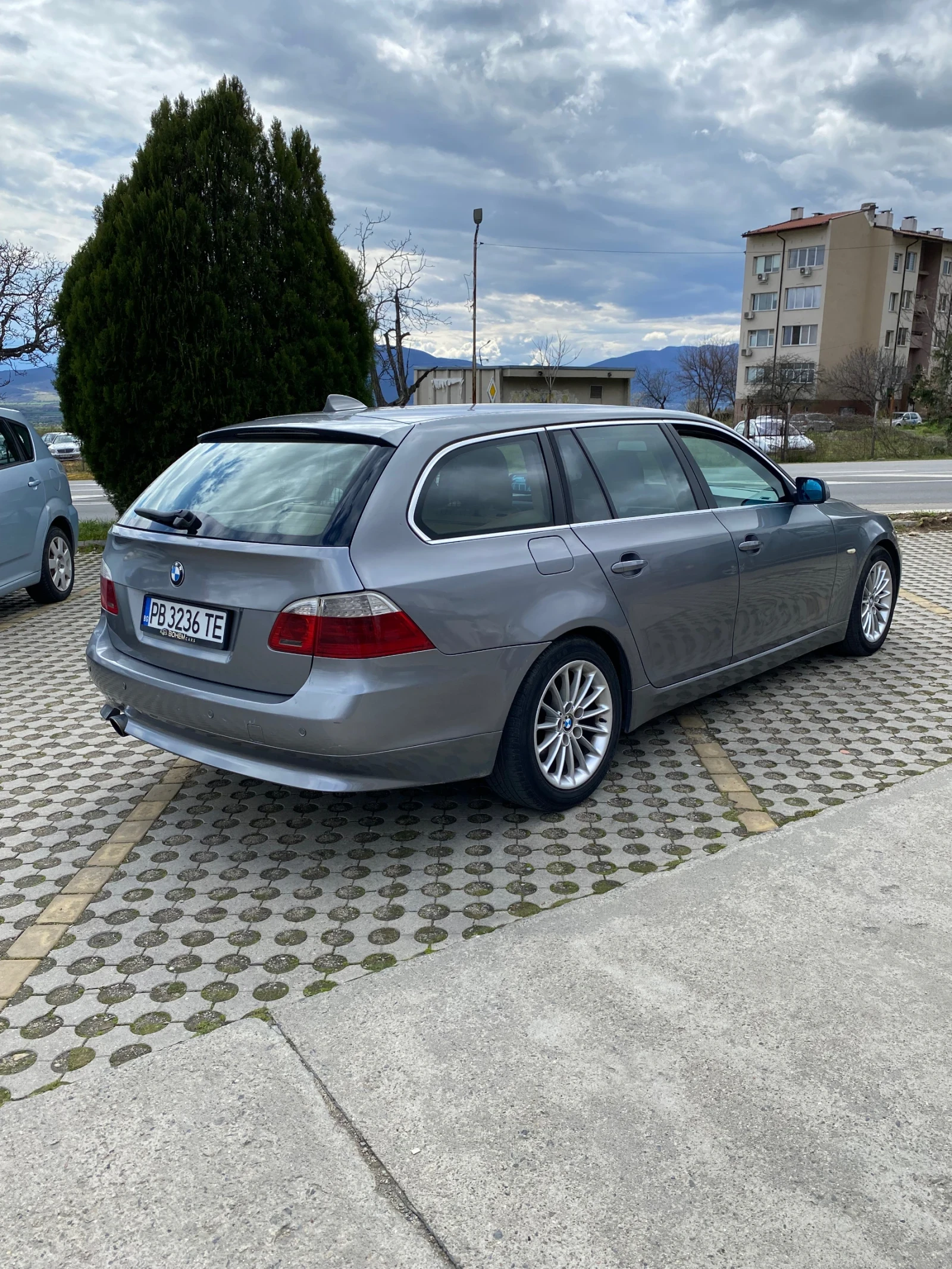 BMW 520 520d automatic , снимка 4 - Автомобили и джипове - 54095331