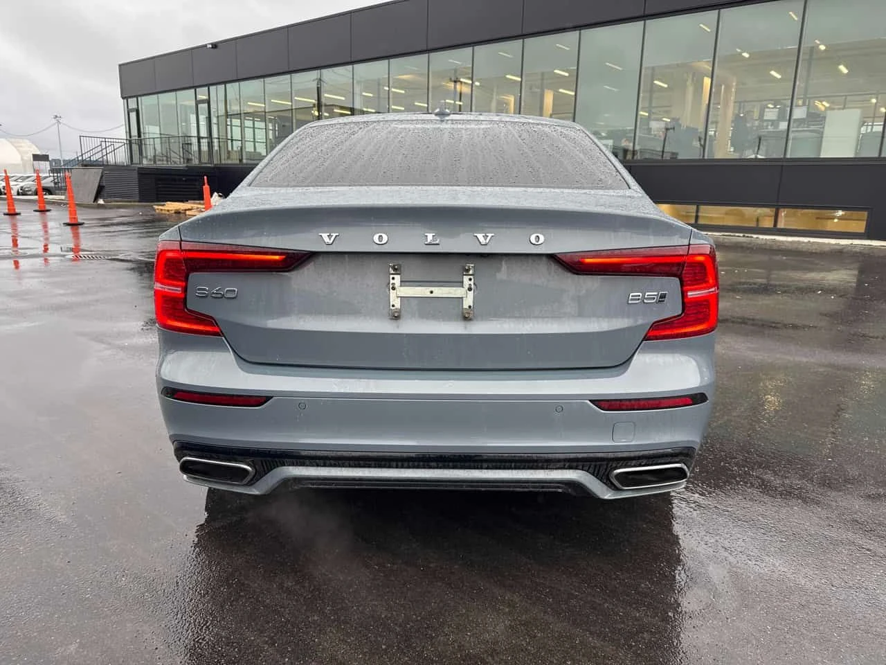 Volvo S60 * B5 AWD R Design * CARFAX * ���� �� �� | Mobile.bg � ����������� 5