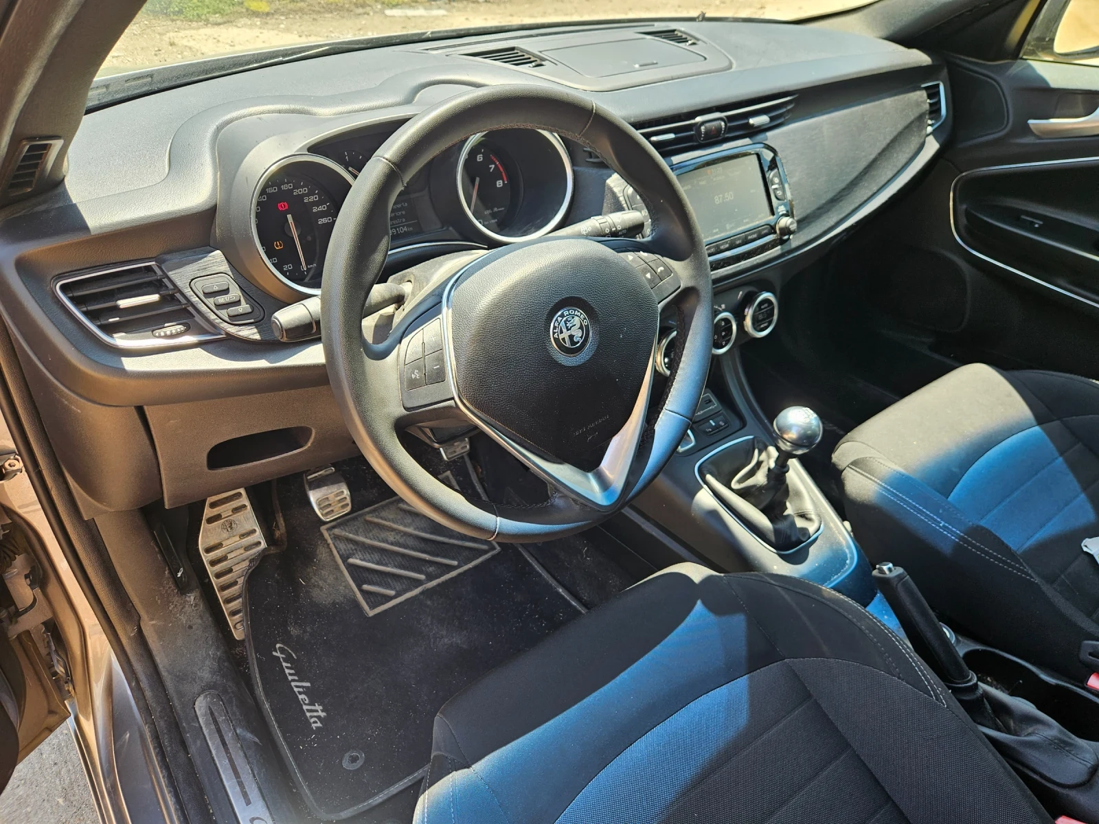 Alfa Romeo Giulietta 1.4бензин-120кс 2018год- На части, снимка 7 - Автомобили и джипове - 55001273