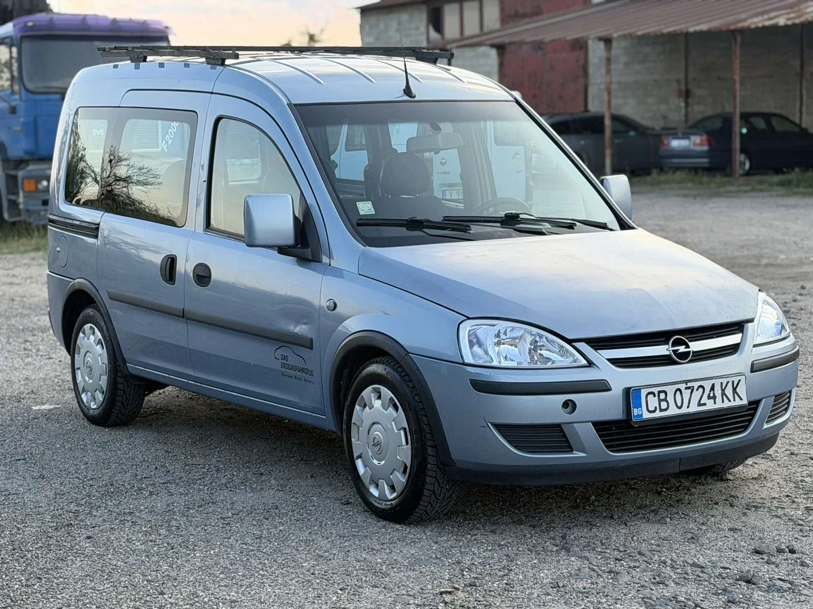 Opel Combo 1.6 Метан/Бензин, снимка 2 - Автомобили и джипове - 55425186
