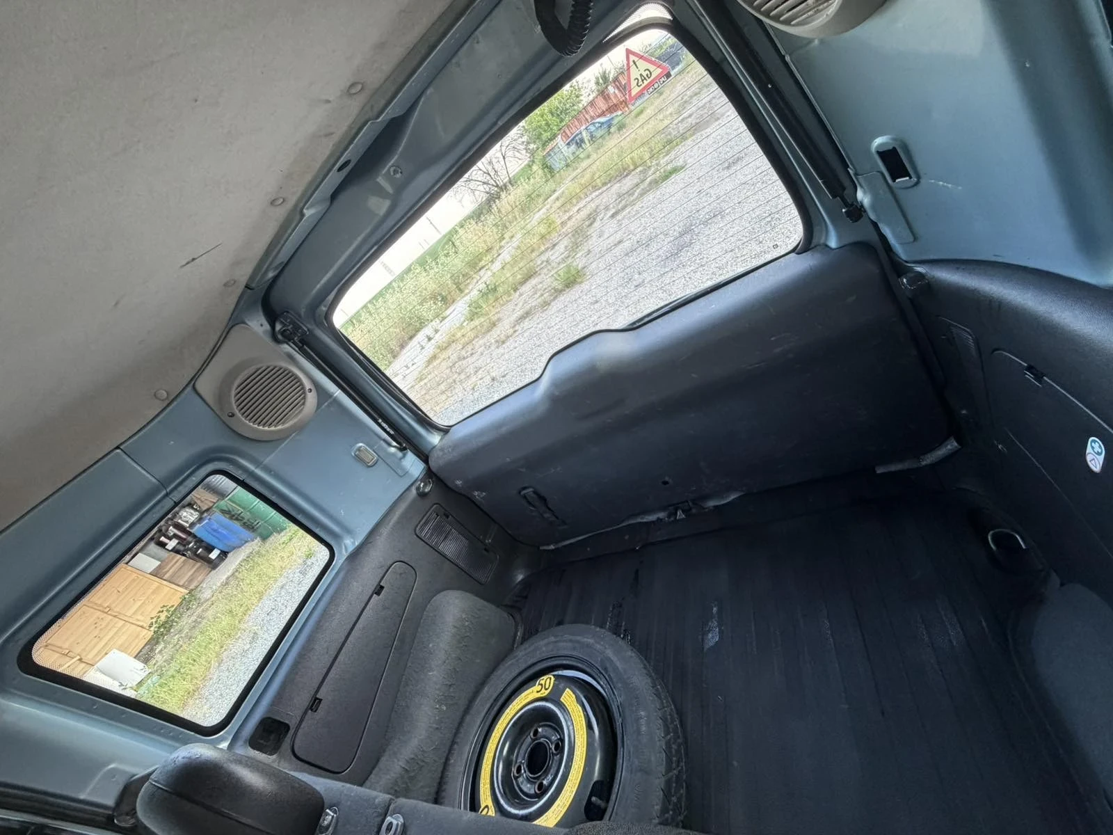 Opel Combo 1.6 Метан/Бензин, снимка 9 - Автомобили и джипове - 55425186