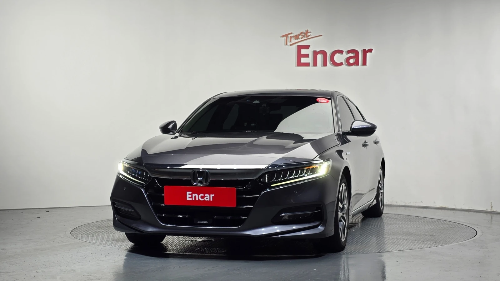Honda Accord Hybrid Touring AWD, снимка 3 - Автомобили и джипове - 55477781