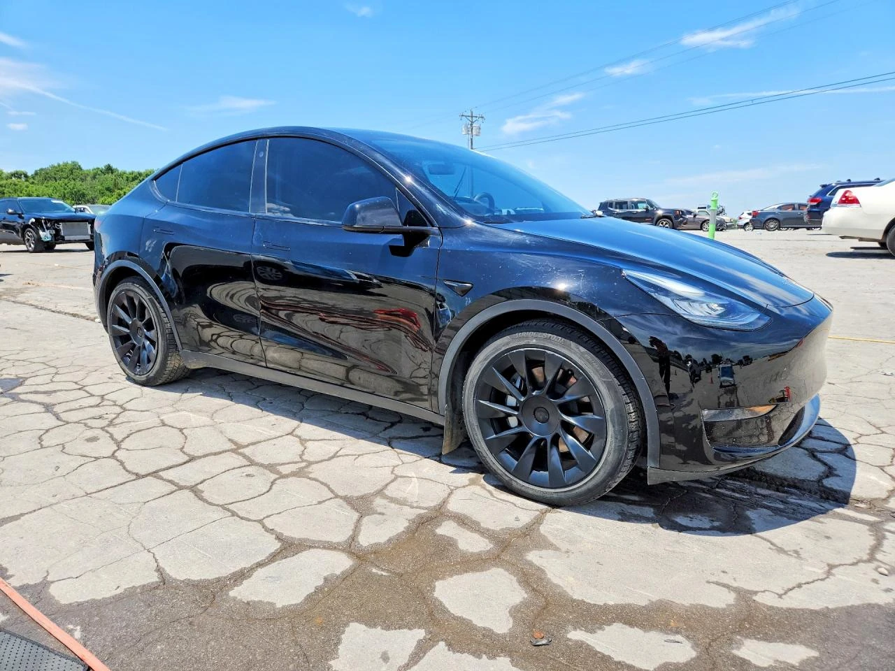 Tesla Model Y LONG RANGE* DUAL MOTOR* КОЖА* ПОДГРЕВ* ПАНО* КАМЕР, снимка 4 - Автомобили и джипове - 55513050