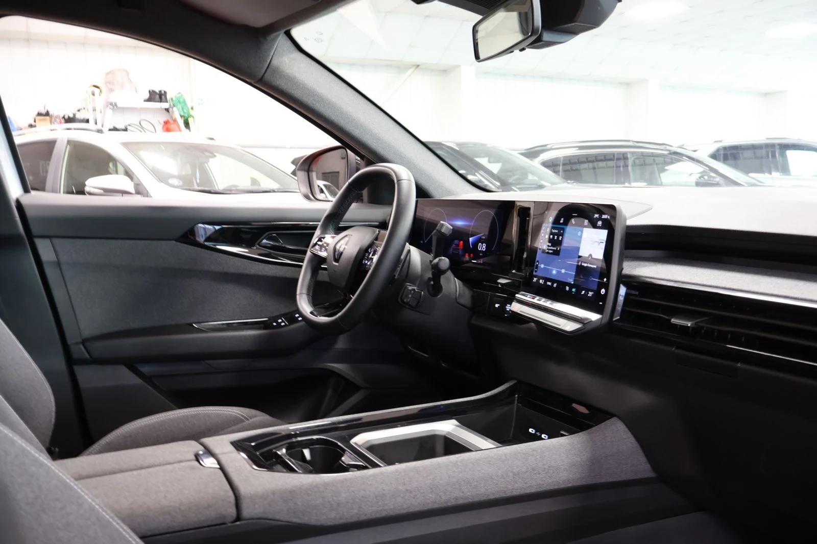 Renault Austral 1.3 TCe | EAT | Mhev | LED, снимка 8 - Автомобили и джипове - 55545951