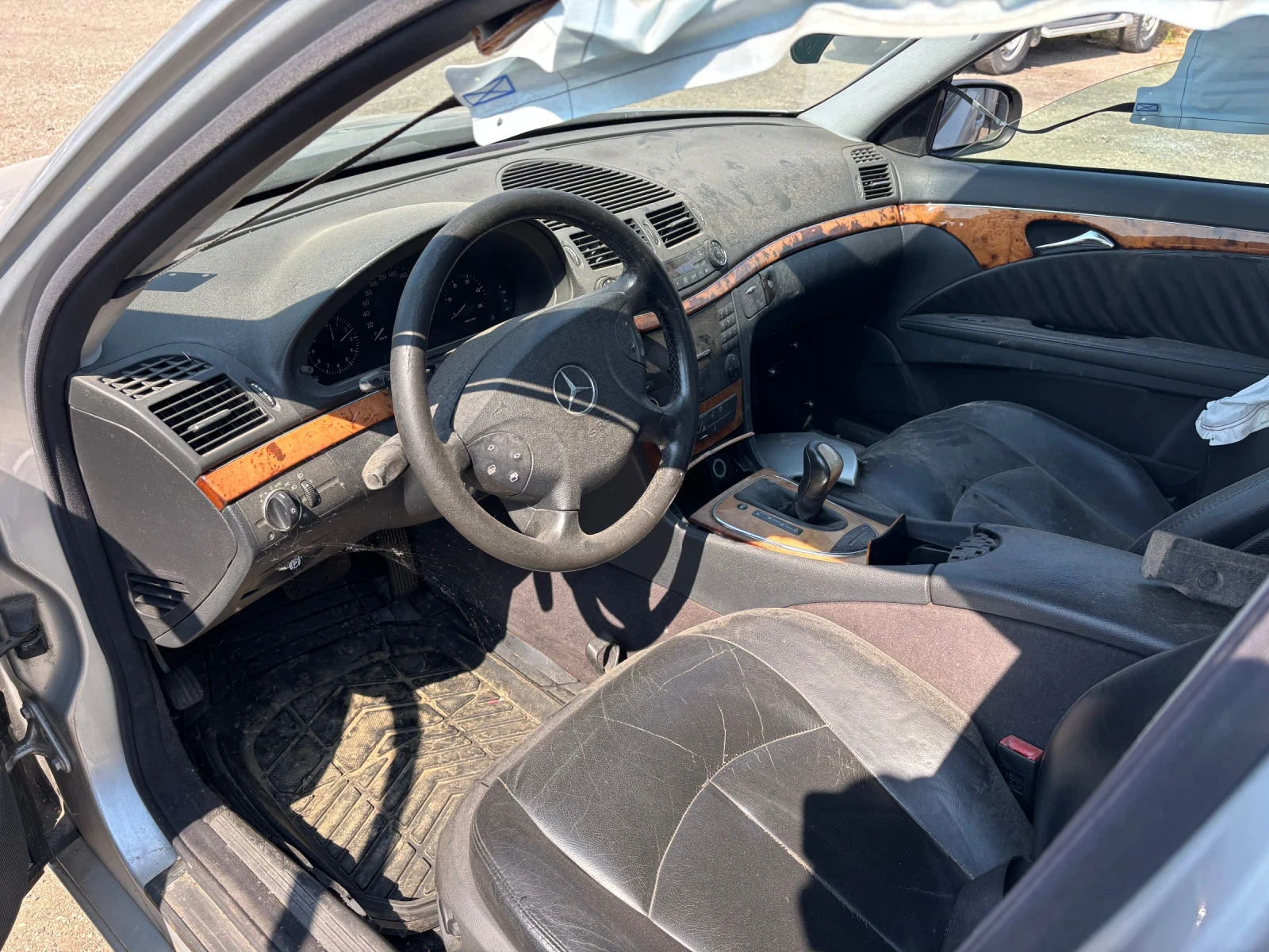 Mercedes-Benz E 220 2.2 cdi 150 cc , снимка 3 - Автомобили и джипове - 55583674