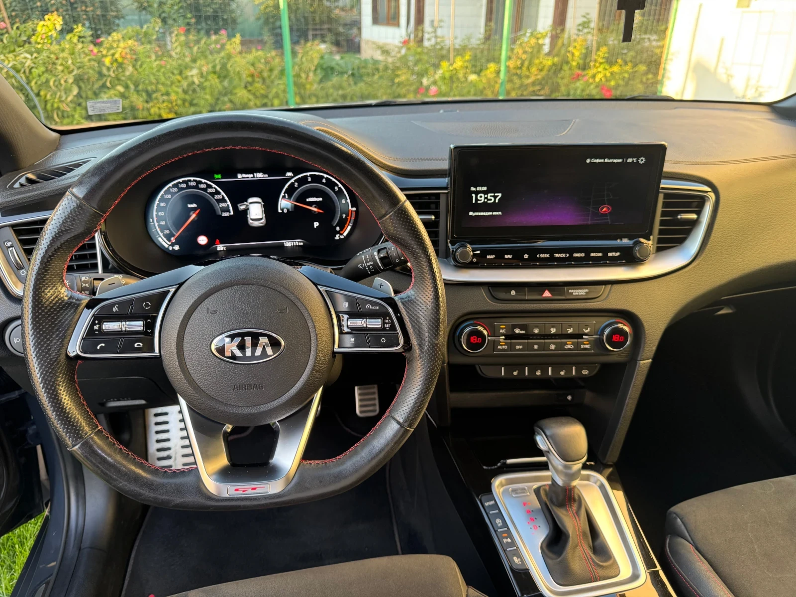 Kia Pro ceed GT 1.6 T-GDI 7DCT, снимка 7 - Автомобили и джипове - 55843598