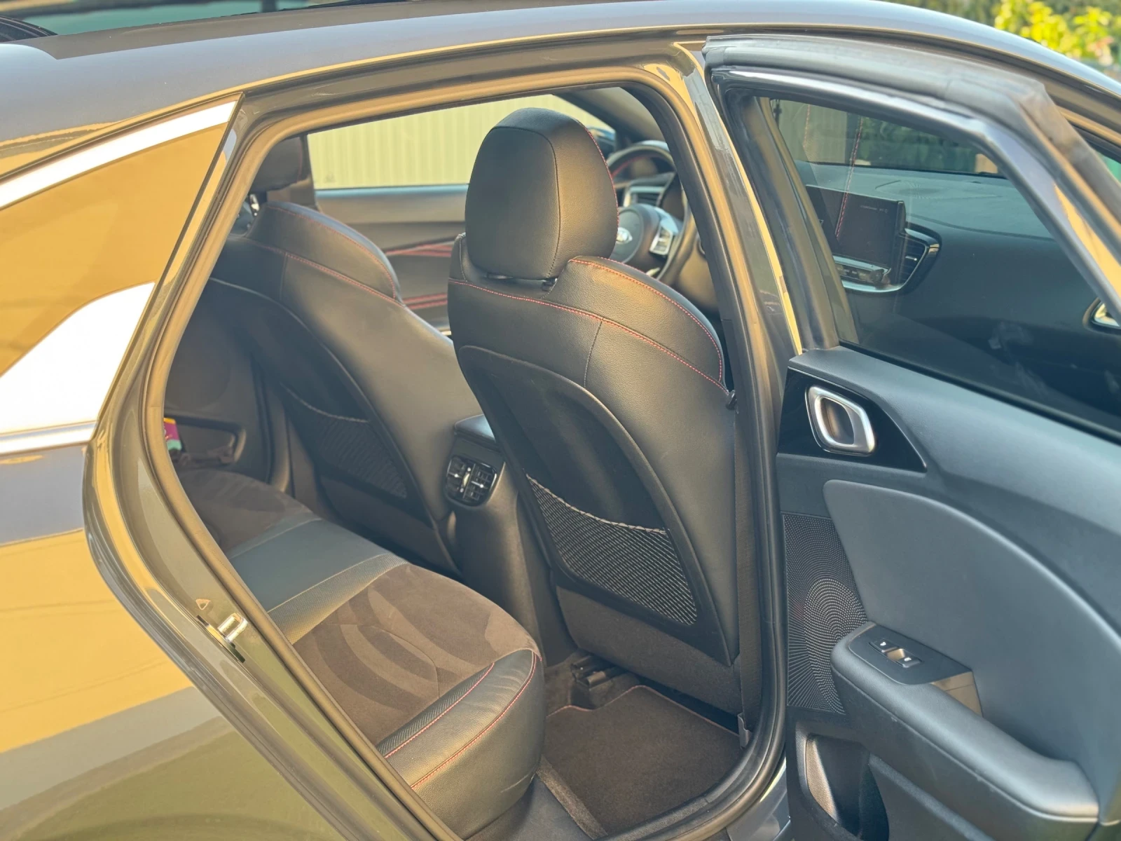 Kia Pro ceed GT 1.6 T-GDI 7DCT, снимка 6 - Автомобили и джипове - 55843598