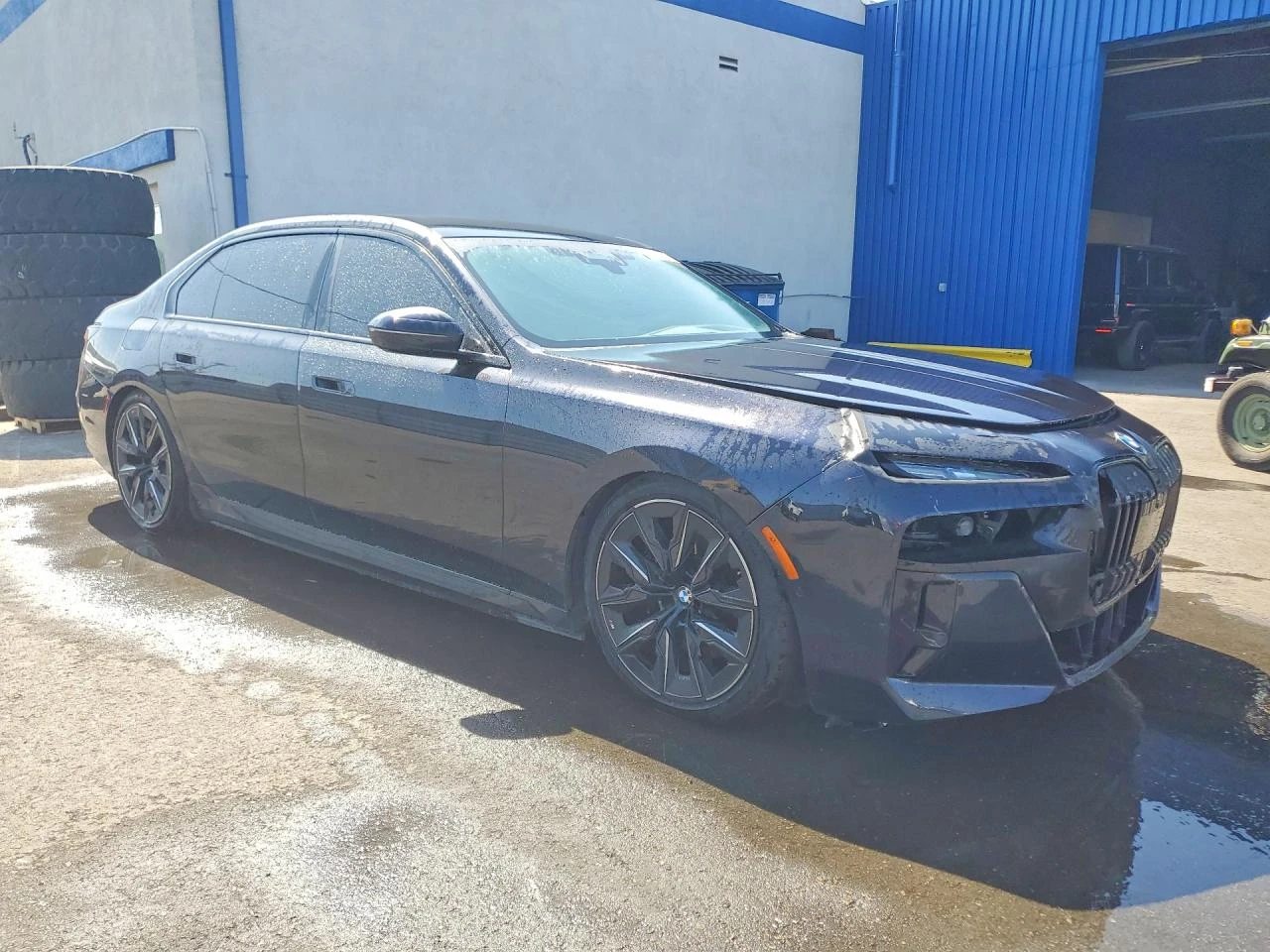 BMW i7 xDrive60, снимка 4 - Автомобили и джипове - 56313507