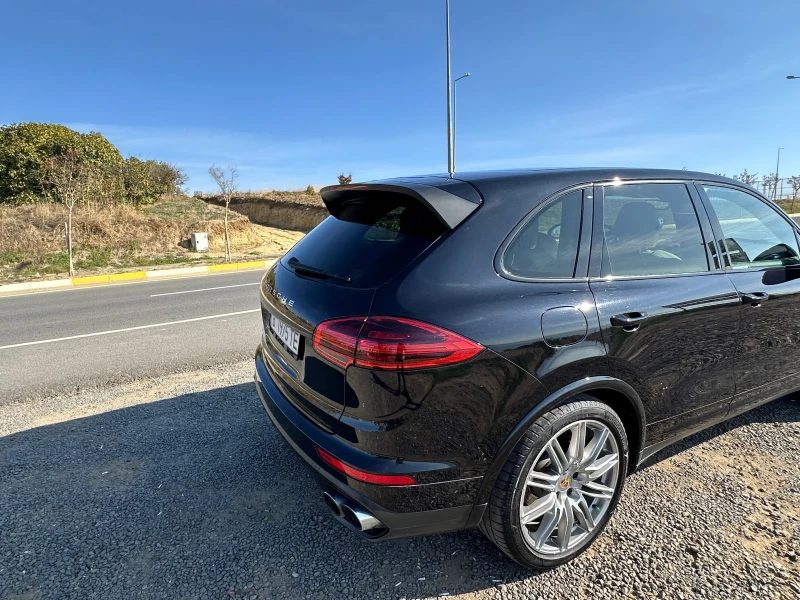 Porsche Cayenne Platinum, снимка 12 - Автомобили и джипове - 48569882