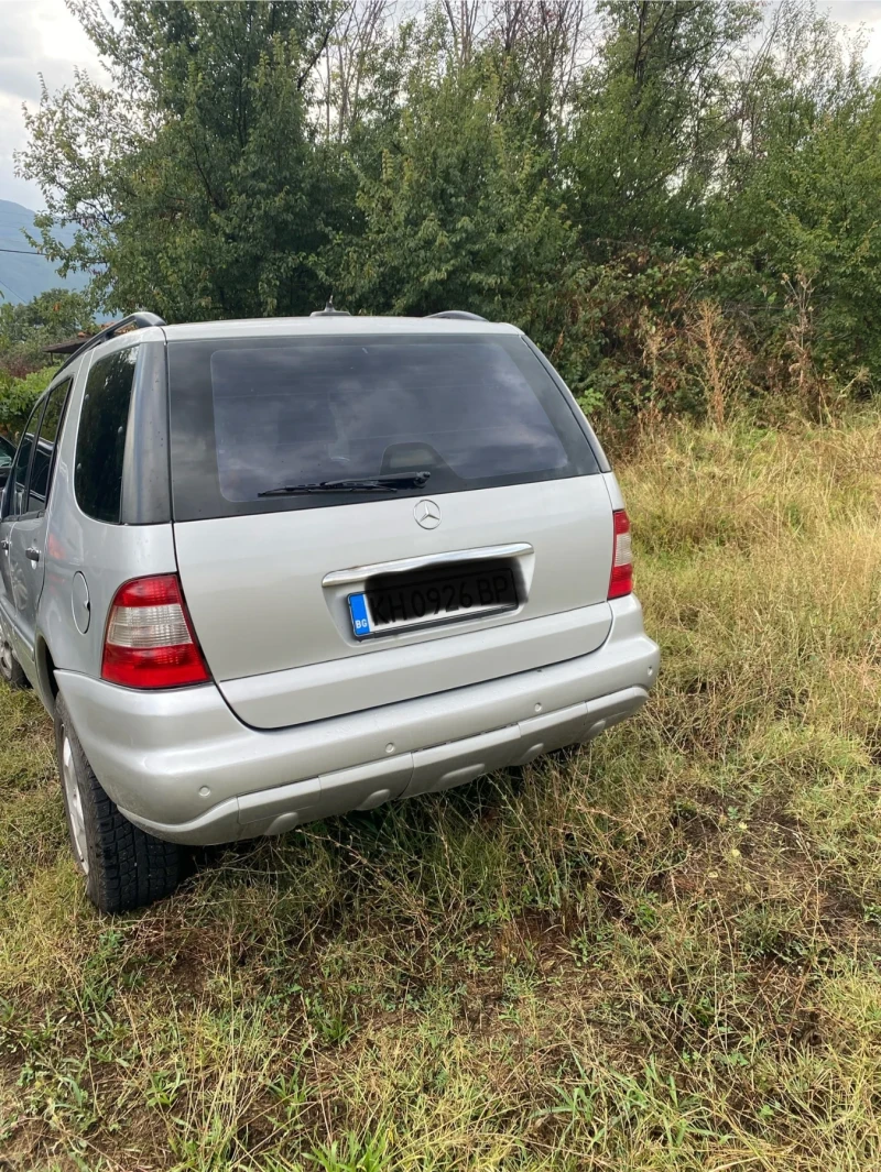 Mercedes-Benz ML 270, снимка 6 - Автомобили и джипове - 49445150