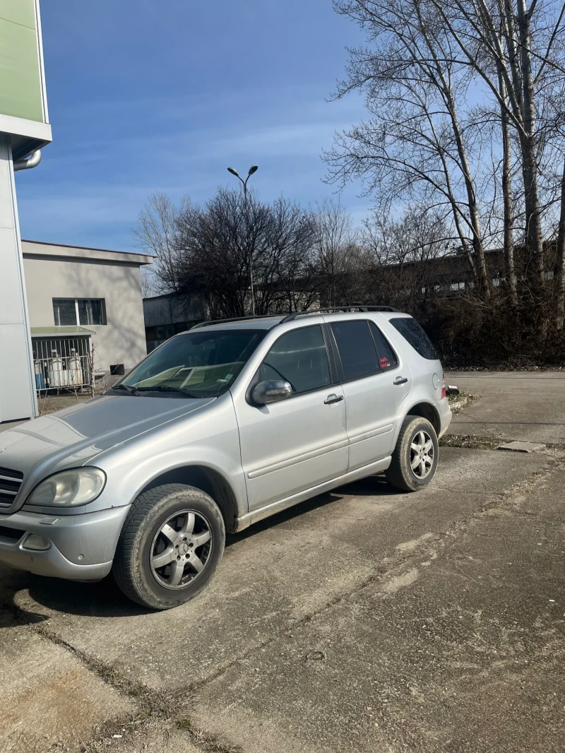 Mercedes-Benz ML 270, снимка 2 - Автомобили и джипове - 49445150