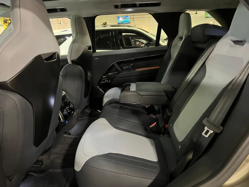 Land Rover Range Rover Sport * SV Edition One* CARFAX (ЦЕНА ДО БГ), снимка 15 - Автомобили и джипове - 52516717