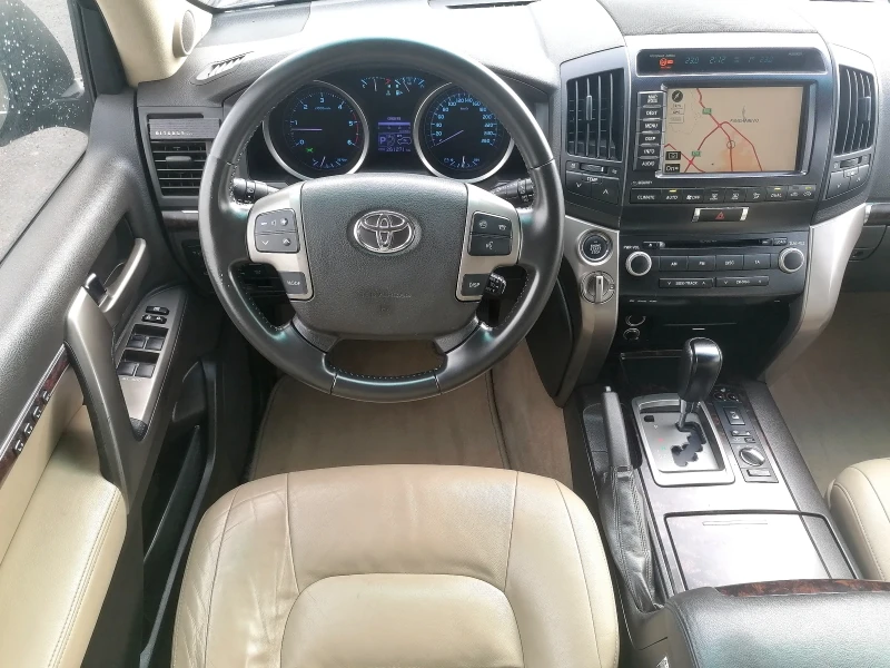 Toyota Land cruiser 4.5 diesel 286 h.p , снимка 11 - Автомобили и джипове - 53273974