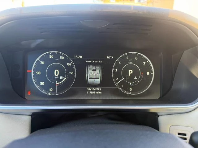 Land Rover Discovery 3.0L 6 4x4 w/Rear Wheel Drv, снимка 8 - Автомобили и джипове - 53224612