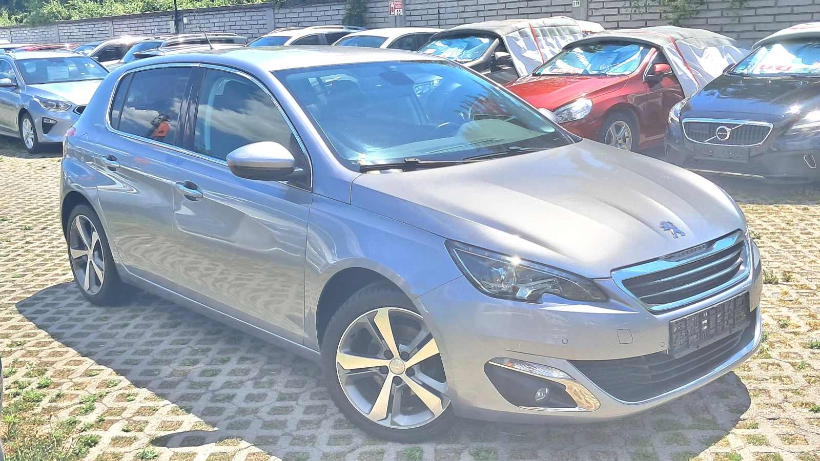Peugeot 308 FULL РЕАЛ КМ ИЗКЛЮЧИТЕЛО СЕРВИ КНИЖ УНИКТ LED НАВИ, снимка 2 - Автомобили и джипове - 16524219