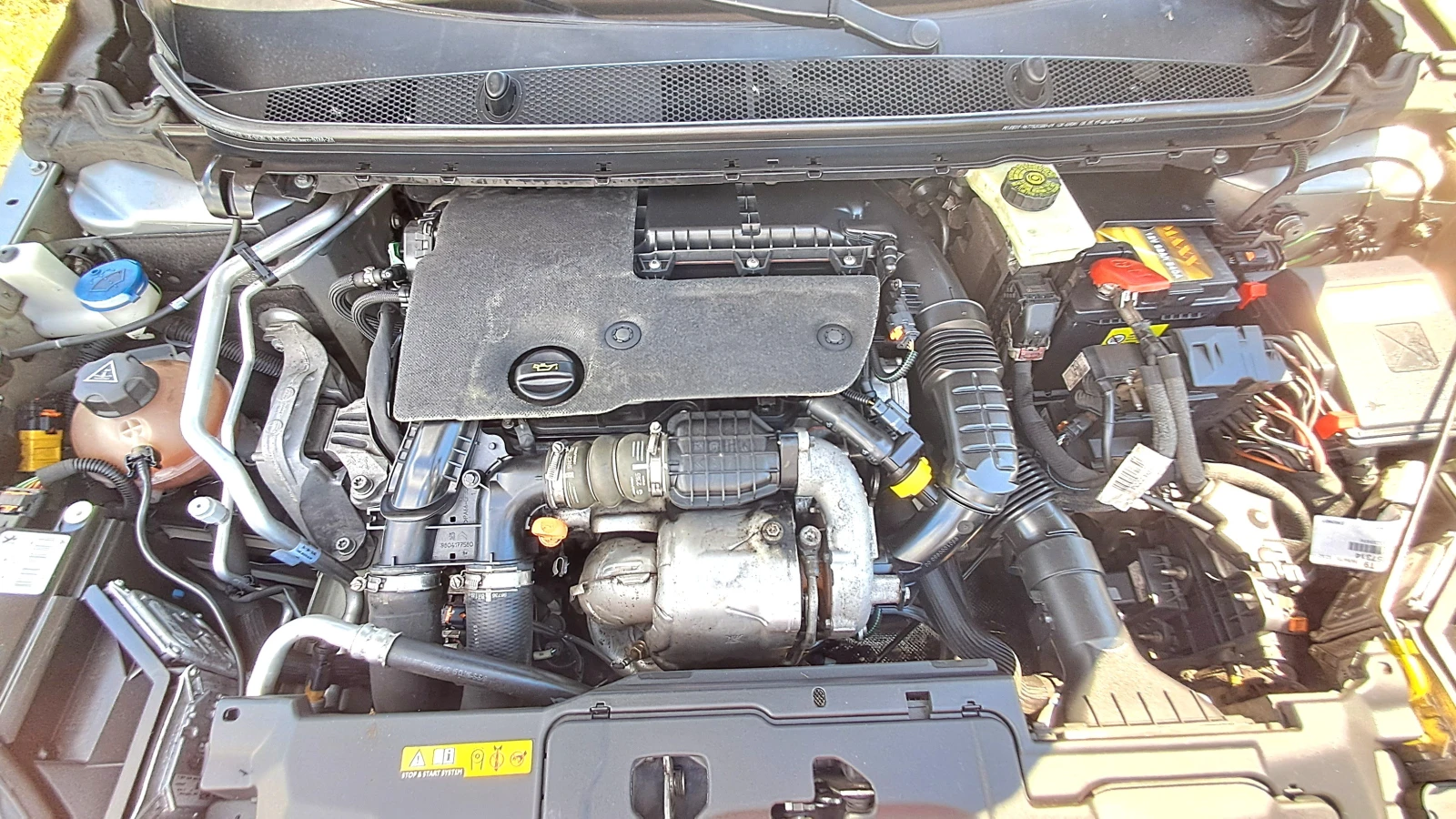 Peugeot 308 FULL РЕАЛ КМ ИЗКЛЮЧИТЕЛО СЕРВИ КНИЖ УНИКТ LED НАВИ, снимка 17 - Автомобили и джипове - 16524219