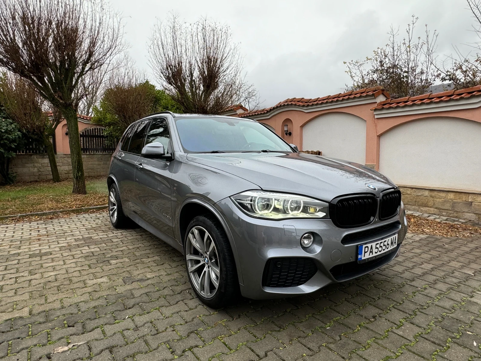 BMW X5 3.0d/Xdrive/Mpack/Keyless/Harman/Обдухване/TV - изображение 3