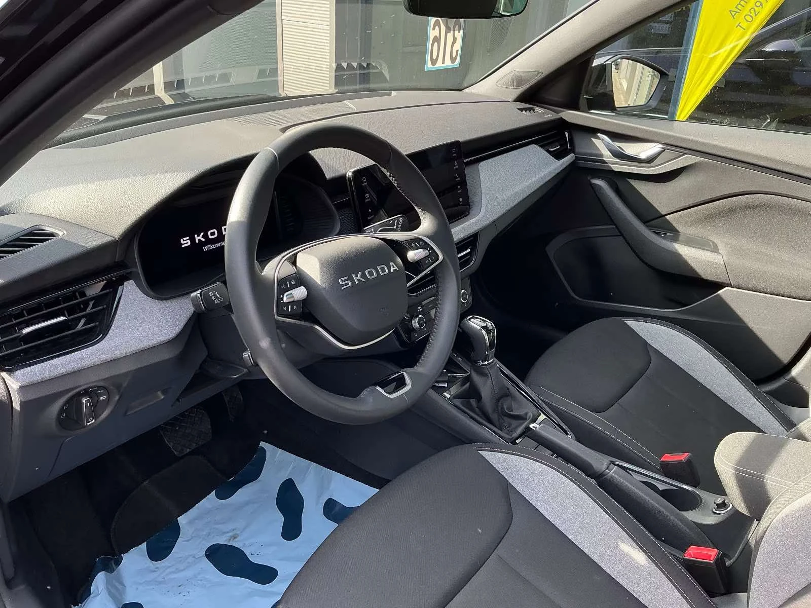 Skoda Kamiq 1.5 TSI DSG  - изображение 5