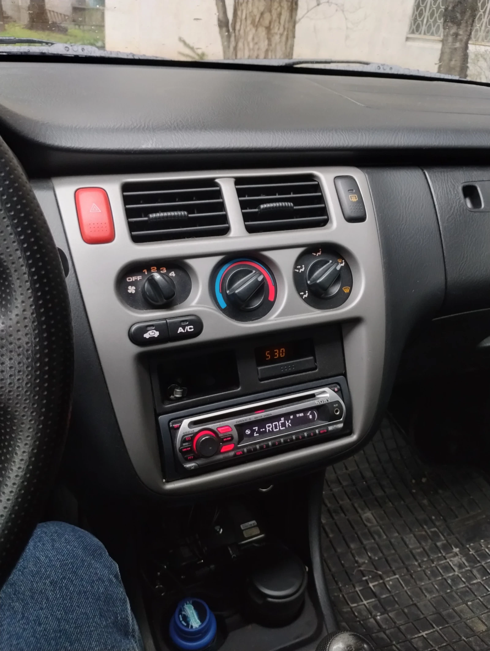 Honda Hr-v, снимка 5 - Автомобили и джипове - 54057281