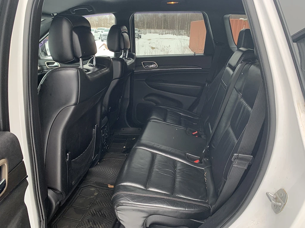 Jeep Grand cherokee overLAND* КОЖА* ПОДГРЕВ* КАМЕРА* НАВИ* , снимка 8 - Автомобили и джипове - 54059343