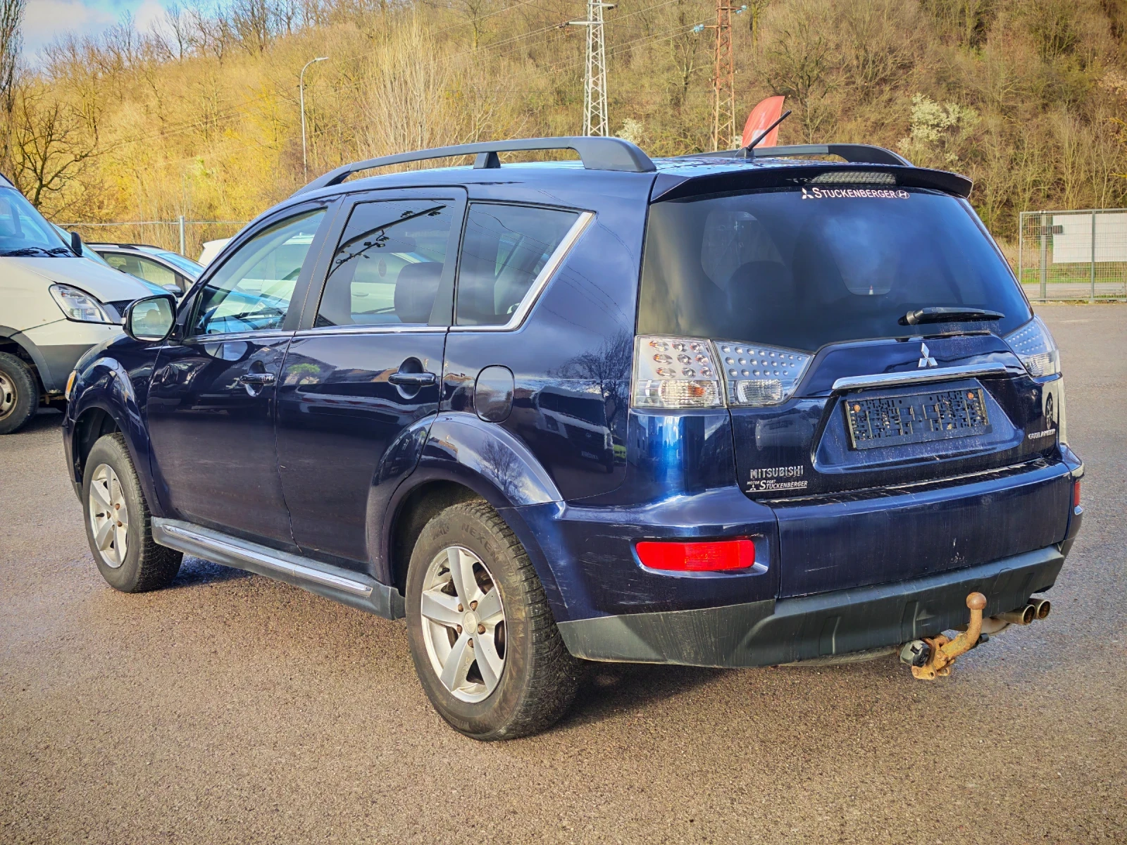 Mitsubishi Outlander 2.2DID AUTOMAT 7-Места, снимка 3 - Автомобили и джипове - 54086877