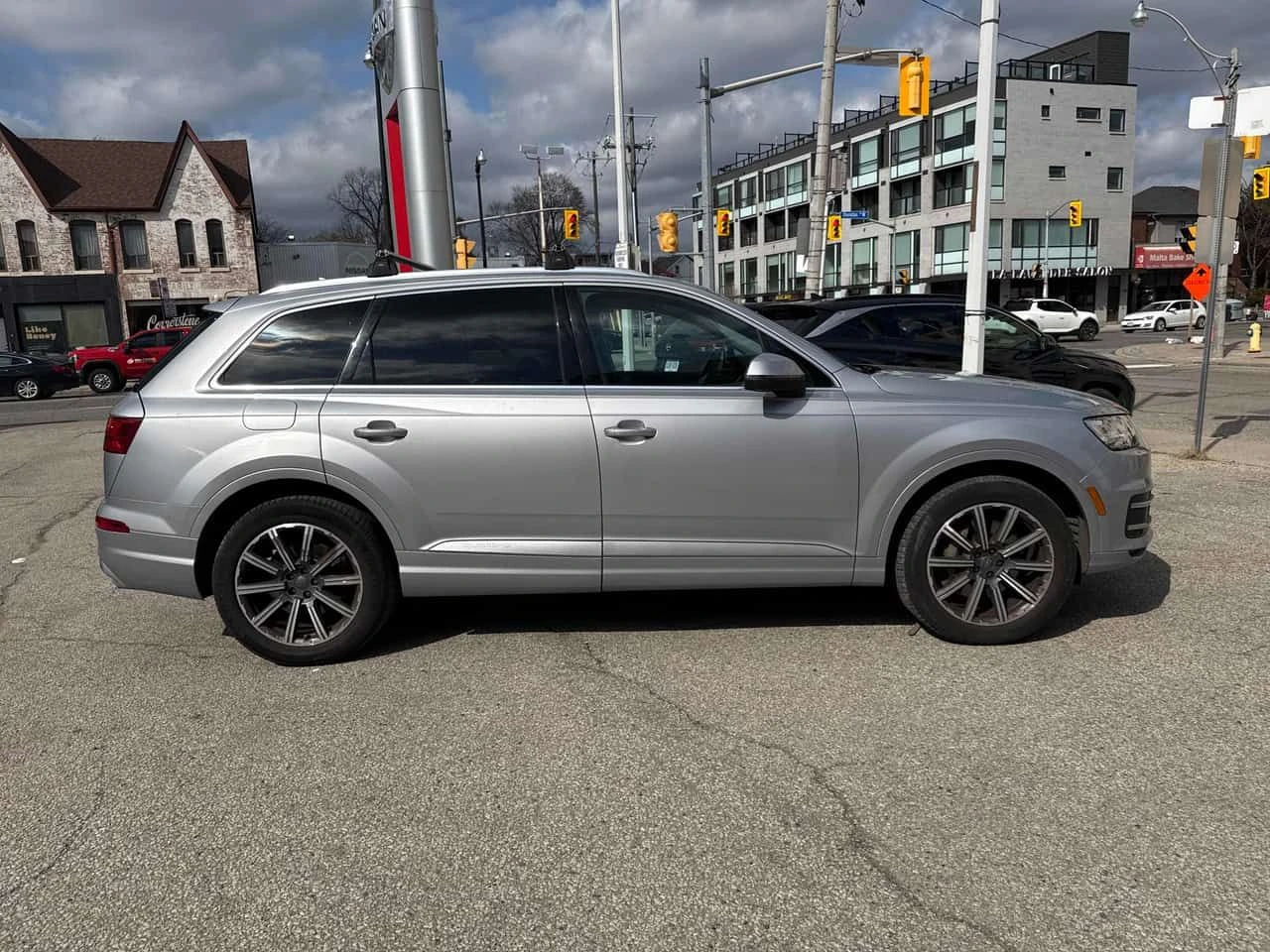 Audi Q7 * 3.0T Technik * ОБДУХВАНЕ * 360 * ПАНОРАМА, снимка 4 - Автомобили и джипове - 54294256