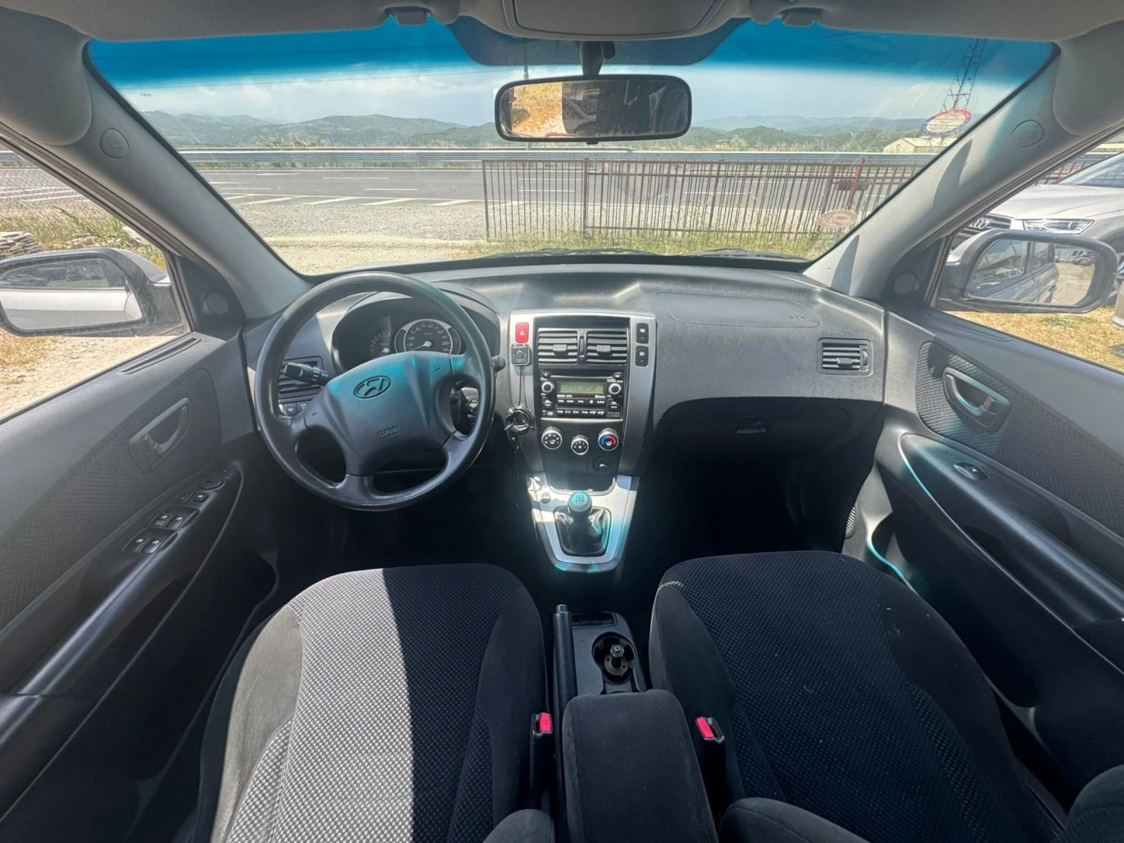 Hyundai Tucson 2.0 газ-бензин 4?4, снимка 10 - Автомобили и джипове - 54704718