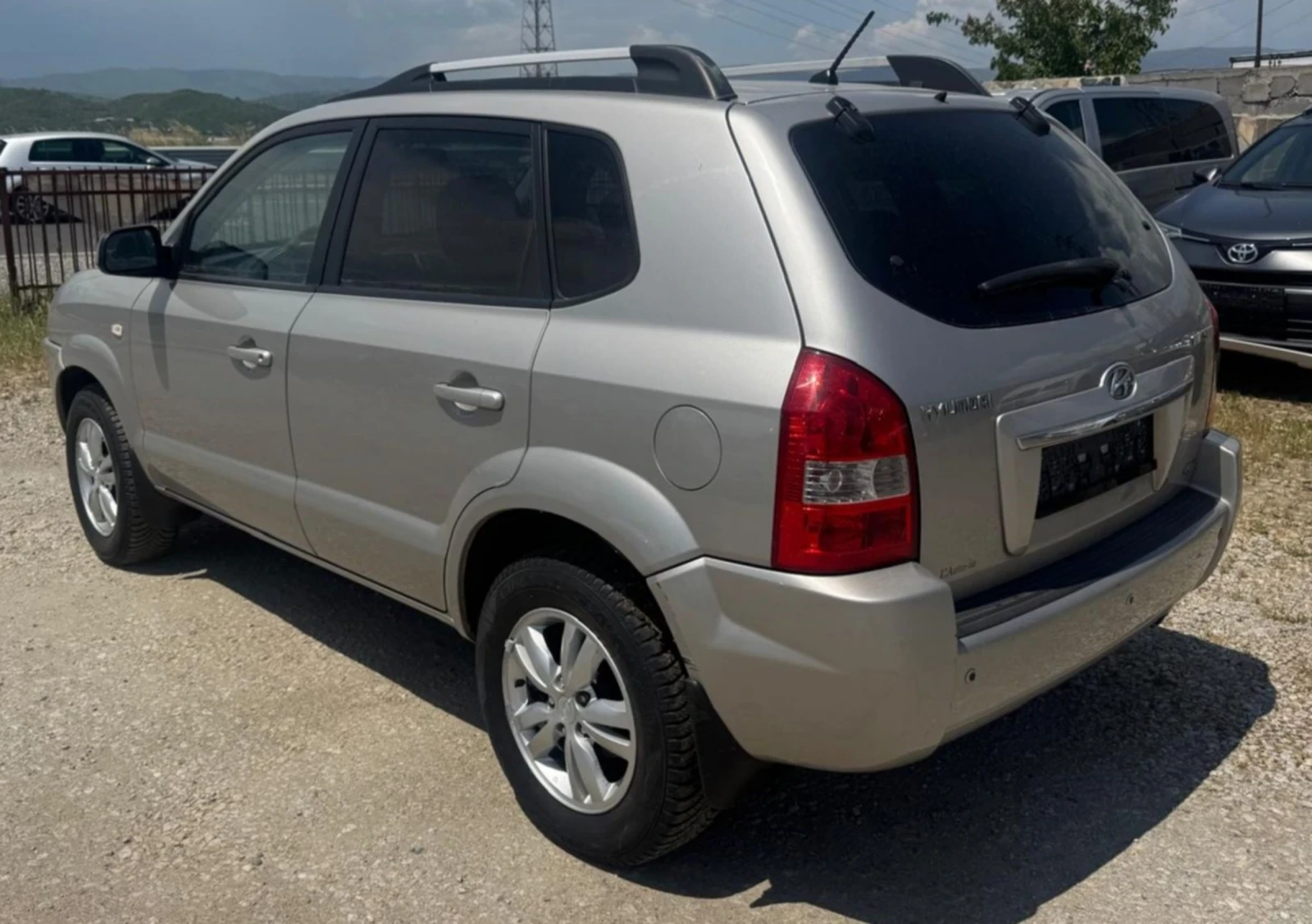 Hyundai Tucson 2.0 газ-бензин 4?4, снимка 7 - Автомобили и джипове - 54704718