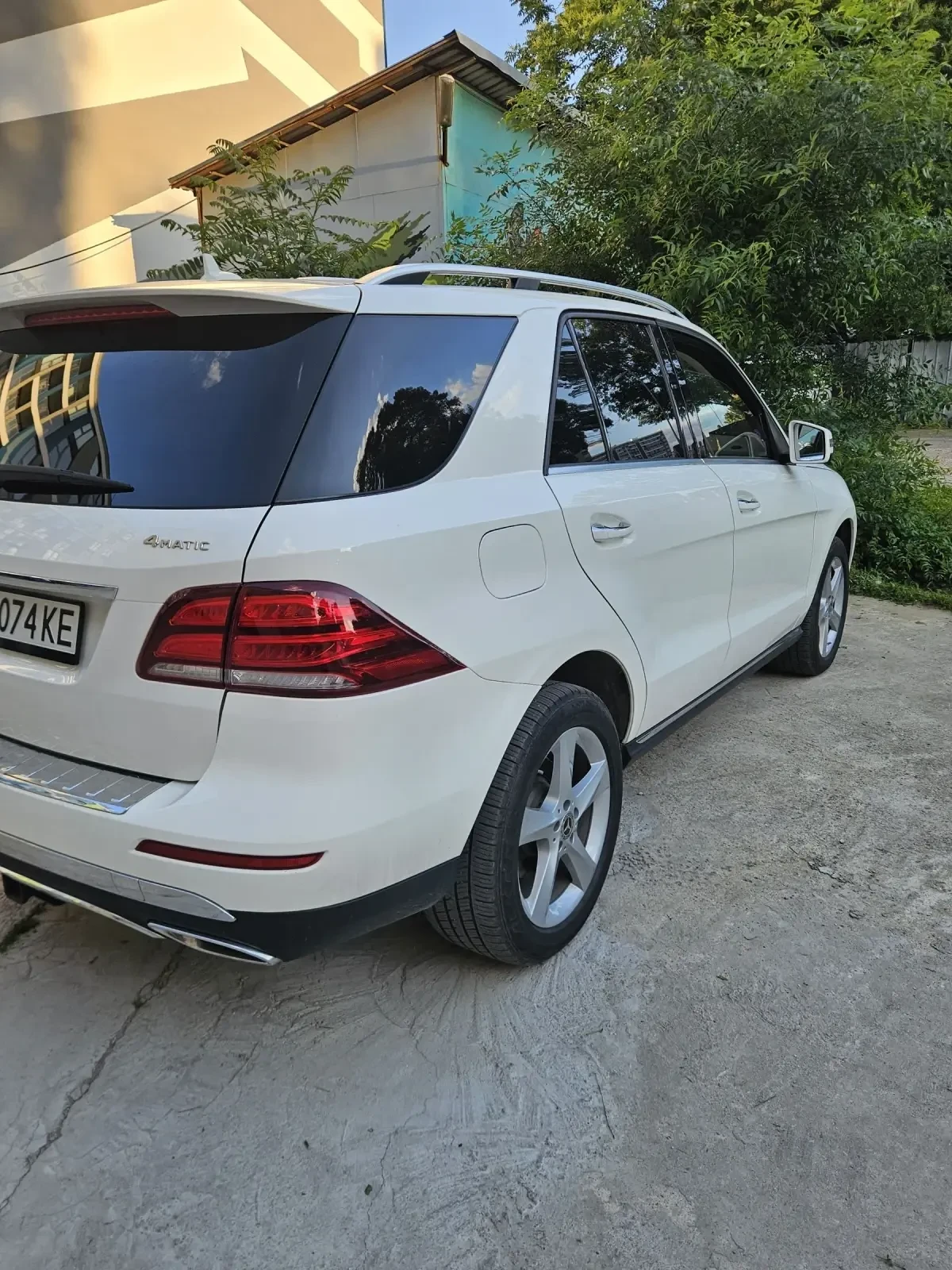 Mercedes-Benz GLE 350, снимка 3 - Автомобили и джипове - 54984918