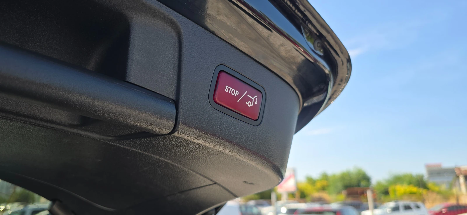 Mercedes-Benz GLA 200d EXECUTIVE BLACK/KEYLESS GO/КОЖА/, снимка 14 - Автомобили и джипове - 55433362