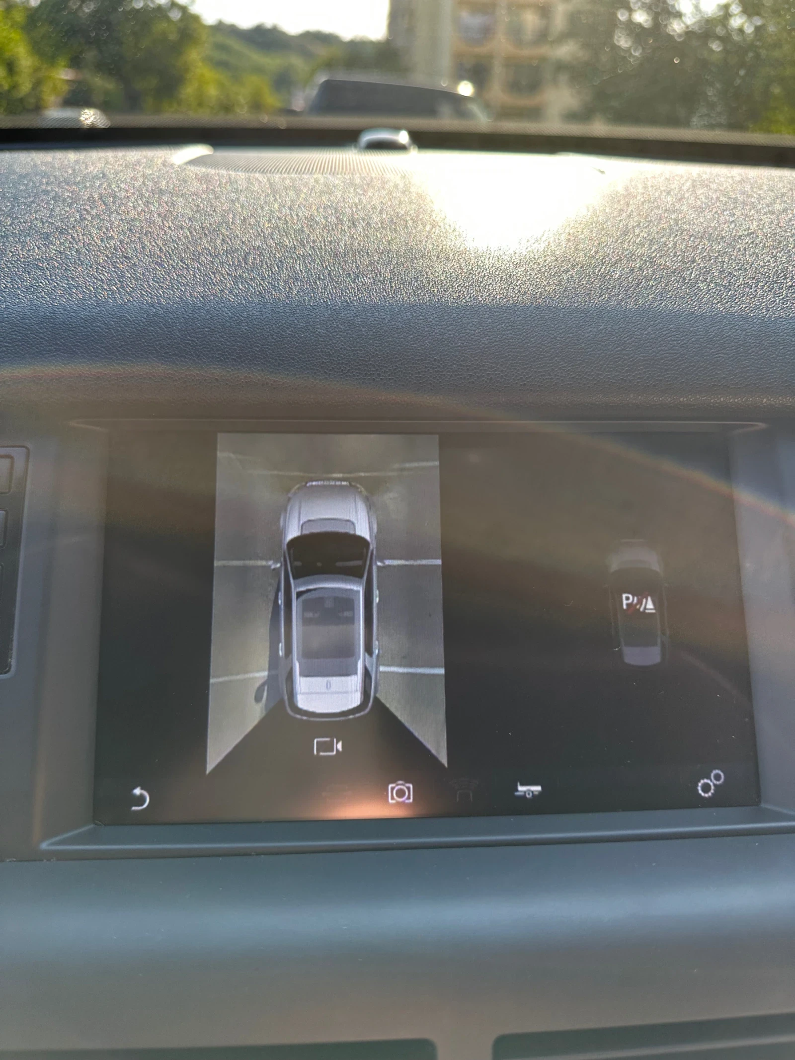 Land Rover Discovery Sport 2.0 HSE 6+ 1, снимка 15 - Автомобили и джипове - 55807885