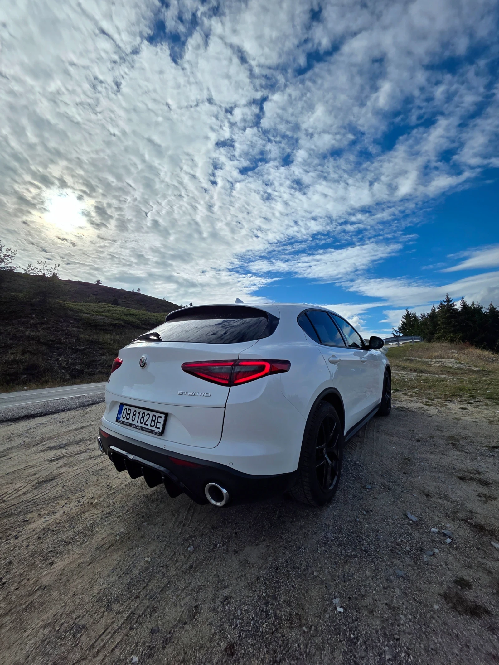 Alfa Romeo Stelvio, снимка 12 - Автомобили и джипове - 55898989