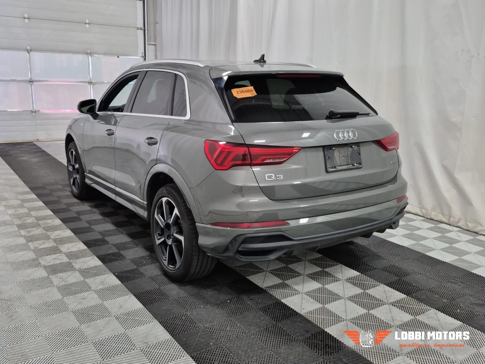 Audi Q3, снимка 4 - Автомобили и джипове - 55928881