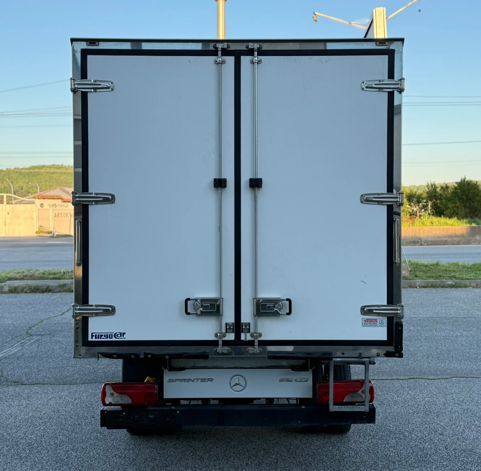 Mercedes-Benz Sprinter 519 3.0CDi 190к.с* Хладилен -24* * Автоматик*  - изображение 5
