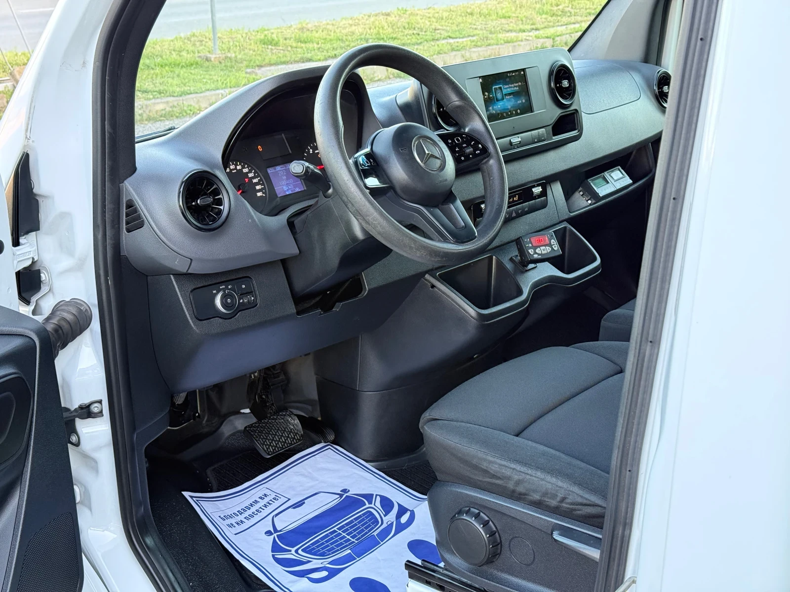 Mercedes-Benz Sprinter 519 3.0CDi 190к.с* Хладилен -24* * Автоматик*  - изображение 9